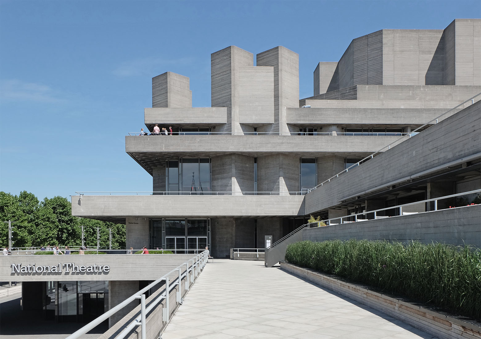 www.archipicture.eu Denys Lasdun Royal National Theatre London
